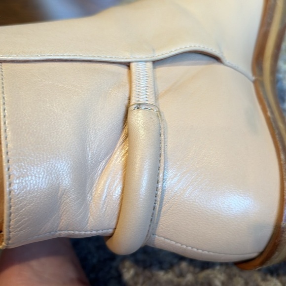 Avellino Paris buttery yellow short heeled boots in 37 nwot - Picture 8 of 14